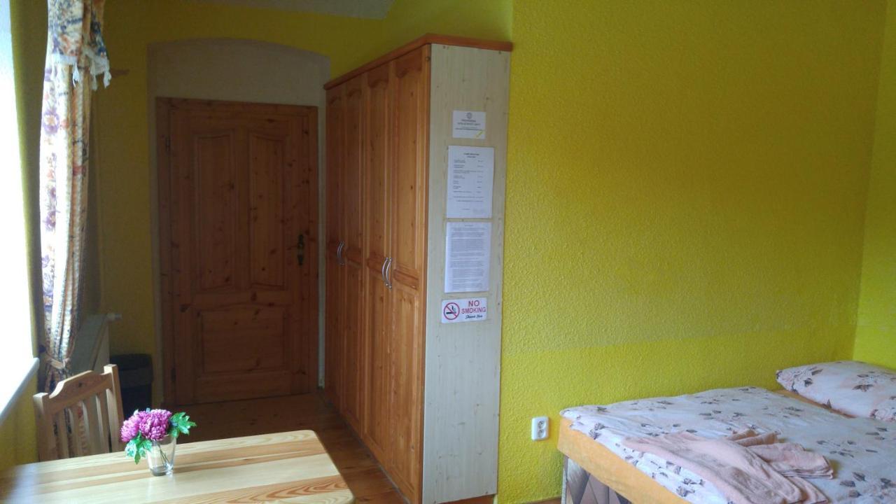 Penzion Apartmany Becov Becov nad Teplou Ngoại thất bức ảnh