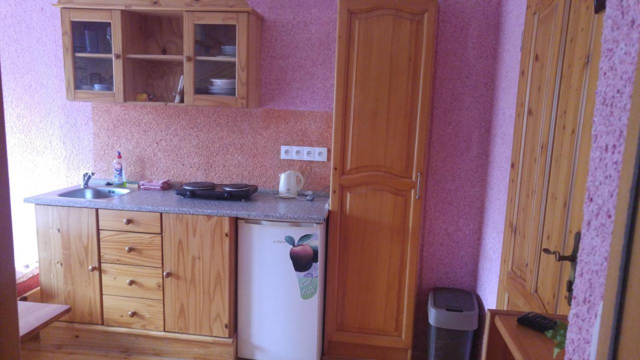 Penzion Apartmany Becov Becov nad Teplou Ngoại thất bức ảnh