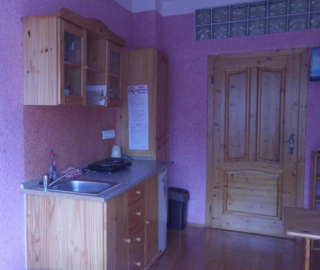 Penzion Apartmany Becov Becov nad Teplou Ngoại thất bức ảnh