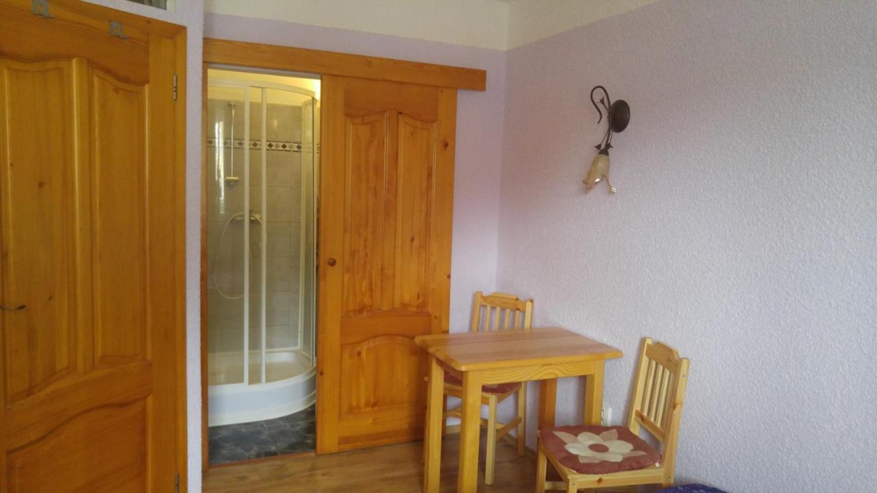 Penzion Apartmany Becov Becov nad Teplou Ngoại thất bức ảnh